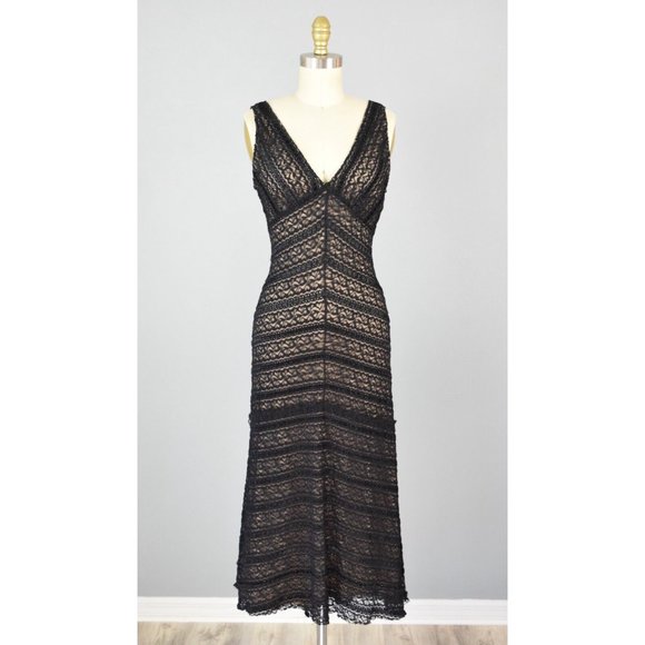 Maria Bianca Nero Dresses & Skirts - MARIA BIANCA NERO LACE STRETCH BODYCON MERMAID DRESS